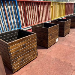 Ahşap Saksı 80*80*80 Cm